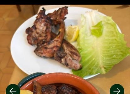 Agnello ai ferri con contorno alla Trattoria del Borgo